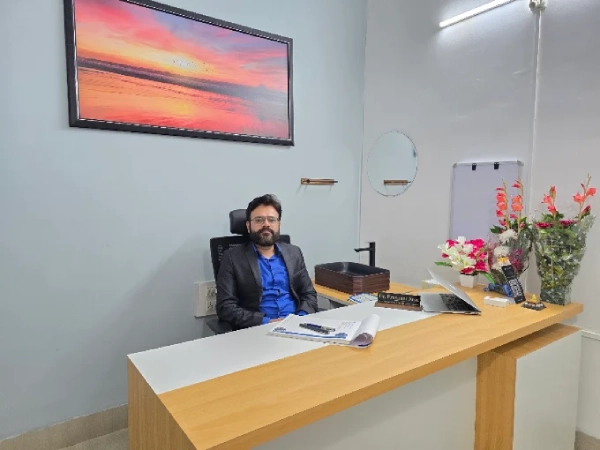 Dr Prashant Arya